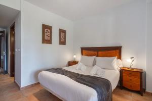 Marina Esuri - Costa Esuri EEHM774P478