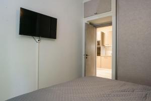 Modern Flat in Exarchia