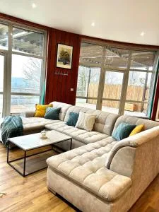 Location gîte atypique Jura - Courbouzon