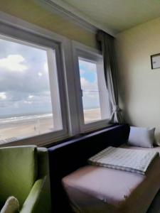 A cozy studio with a sleeping area and a fantastic sea view T43