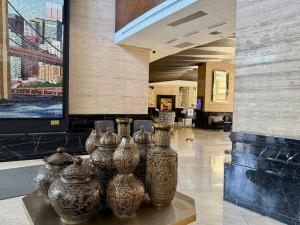 Sky-High Studio with Netflix, Sunset View, and Disney