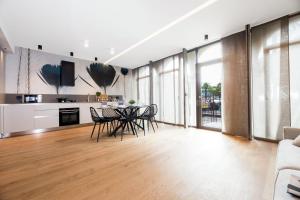 CasaViva - Stylish Retreat With Parking in Rapallo