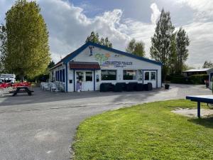 Campings Camping Les Vertes Feuilles : photos des chambres