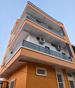 Anmol Kothi Yatri Niwas
