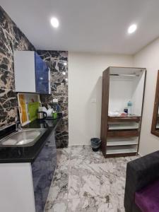 Saraya abas families only