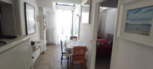 Fishermans nest, near seaside,shops,old town 2 terraces