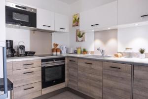 Beautiful T3 with balcony near downtown