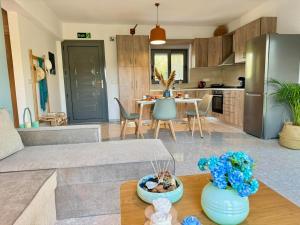 Arokaria Seaview House