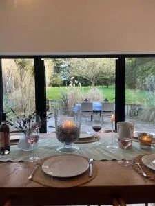 Nestled in the heart of a picturesque village & a stones throw from Westleton Heath and the Suffolk Coastline - 韦斯特尔顿