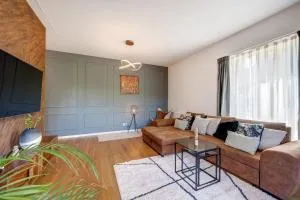 Stylish New Building Herastrau - Herestrău