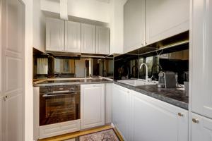 Stylish New Building Herastrau