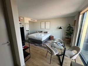 New Douro 908 with parking