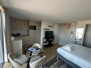 New Douro 908 with parking