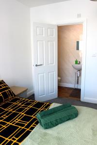 House share with few ensuite rooms near Southmead