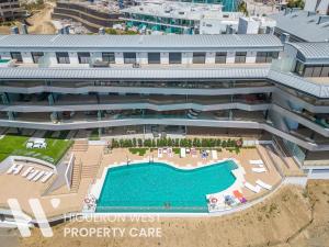 Seaviews Reserve Collection - La Luz del Mar by HWPC