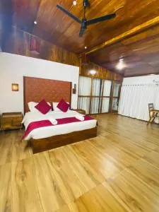 Peak Paradise Resort - Vettūr