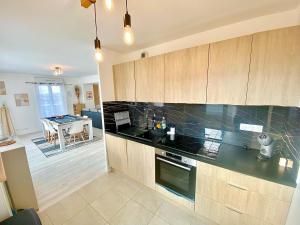 Le Prestige Terrasse-Cocon familial cosy, Billard & Jacuzzi avec vue sur Paris