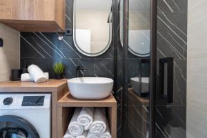 Bellamare Brand New Apartment