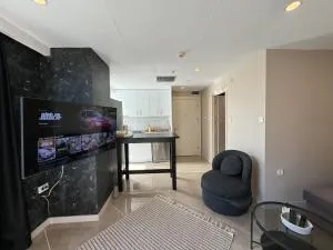 Luxurious and Comfortable Residence Pool & Gym - 比于卡达