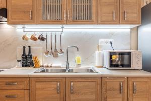 Harmony modern apartment near sea