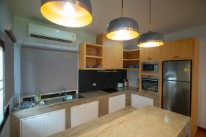 Windy House By Serenity Sea House