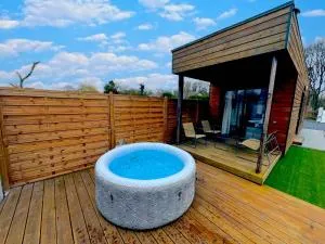Conteneur Design Avec Jacuzzi - Bord de Forêt - Vieux-Condé