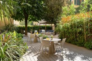 Arts & Crafts Luxury Suites