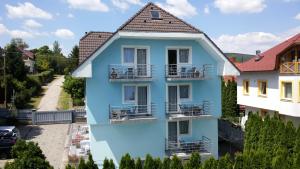 Kék Mediterran Apartman Ház