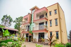FLOBERT SUITEs - Kyebando