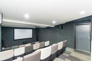 The Bolton Serene Apartment, Rosebank, Johannesburg