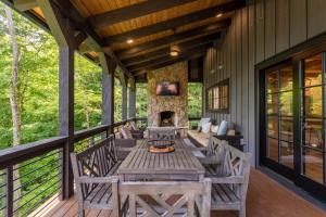 Knotty by Nature at Eagles Nest