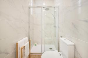 Ocean Dream Apartment W AC, by TimeCooler