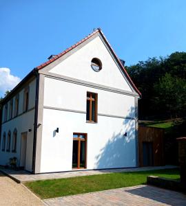 Apartment House - Oparno 16