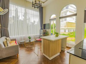 Căn hộ 2 phòng ngủ view đẹp gần trung tâm