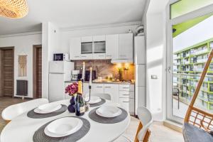 Marina Breeze - Pool & Spa Beach Resort