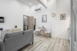 New Studio Top Location