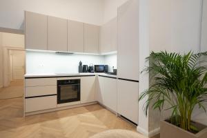 Stylish & Modern 90m2 Flat in Prime Location