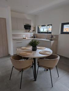 Villas Magnifique maison bien-etre 5 etoiles avec piscine et spa : photos des chambres