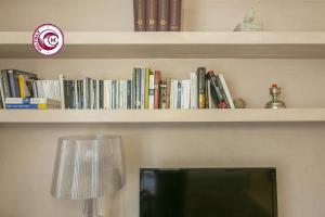 C M Piazza Cavour Elegant Flat