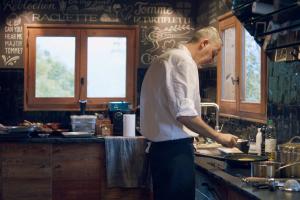 Chalets CHALET LES CERISES Jacuzzi, Sauna, Hammam, Cinema : photos des chambres