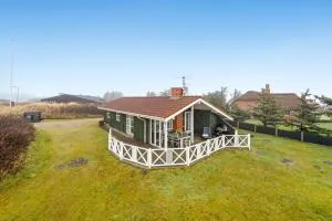 Charming Holiday Home Close To The North Sea And Søndervig Center, - Sondervig