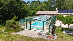 Appartements L'Escale Sud Gironde - Sejour romantique avec jacuzzi privatif et petit-dejeuner - Piscine - Options massage, traiteur et brunch : photos des chambres