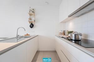 Seaphir - vacation apartment with pool in Nieuwpoort