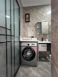 One Bedroom apartment in kilimani with rooftop bar