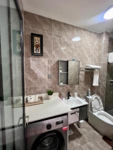 One Bedroom apartment in kilimani with rooftop bar