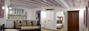 Nicolas House 2