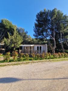 Campings Camping Aux Portes De Cassis : photos des chambres
