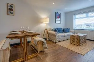 The Stowaway - Coastal Bungalow - Crabpot Cottages Hunstanton - New Hunstanton