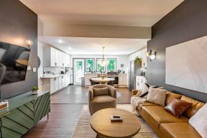 BEST LOCATION 3BD Home in The Heart Of Pittsburg