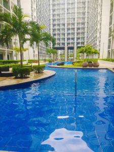 Shore 2 Residences MOA Pasay Naia